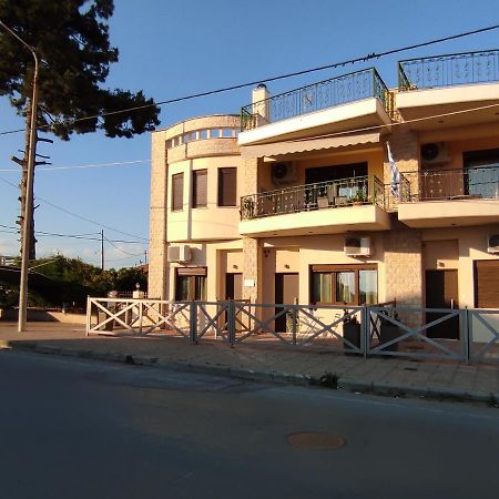 John'S Apartments Nea Michaniona Exterior photo
